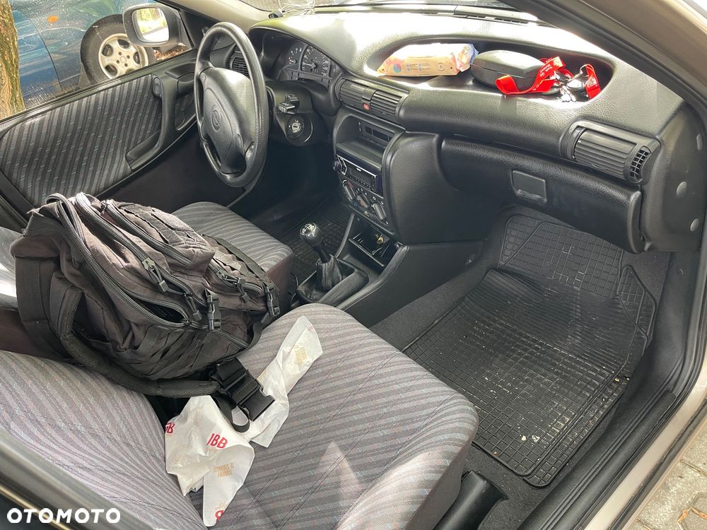Opel Astra - 11