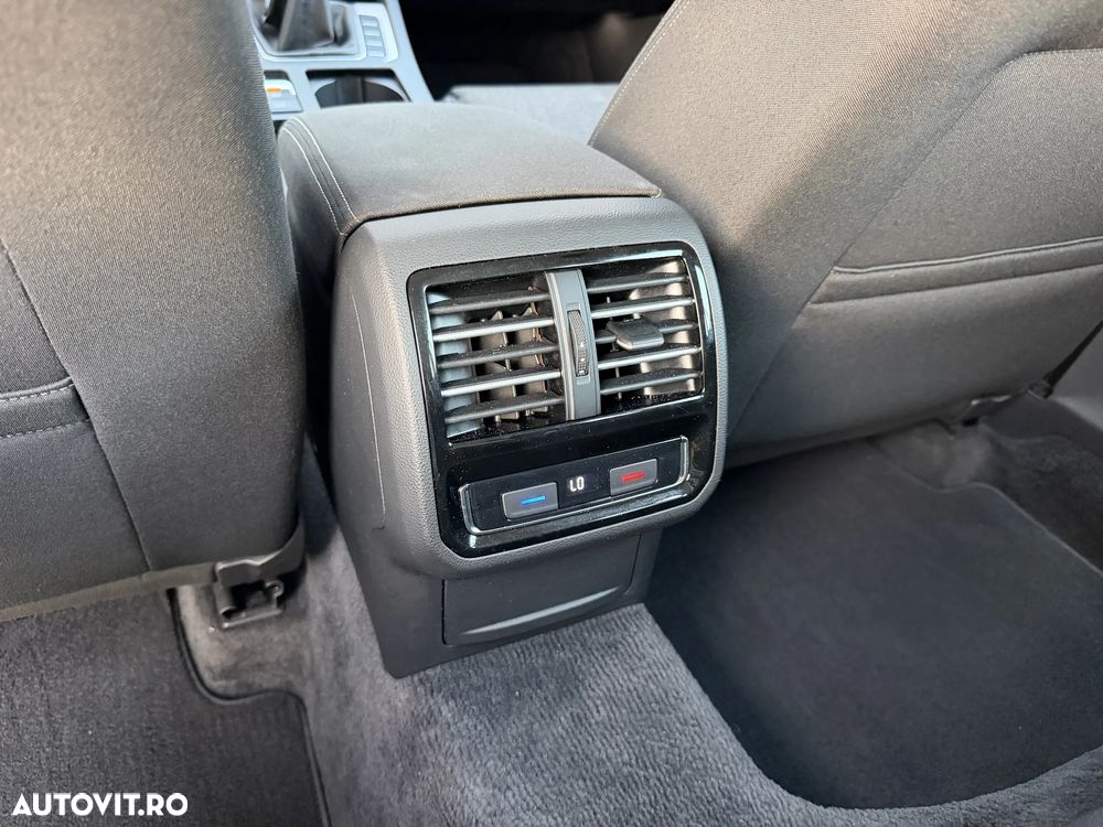Volkswagen Passat 1.6 TDI Comfortline - 24