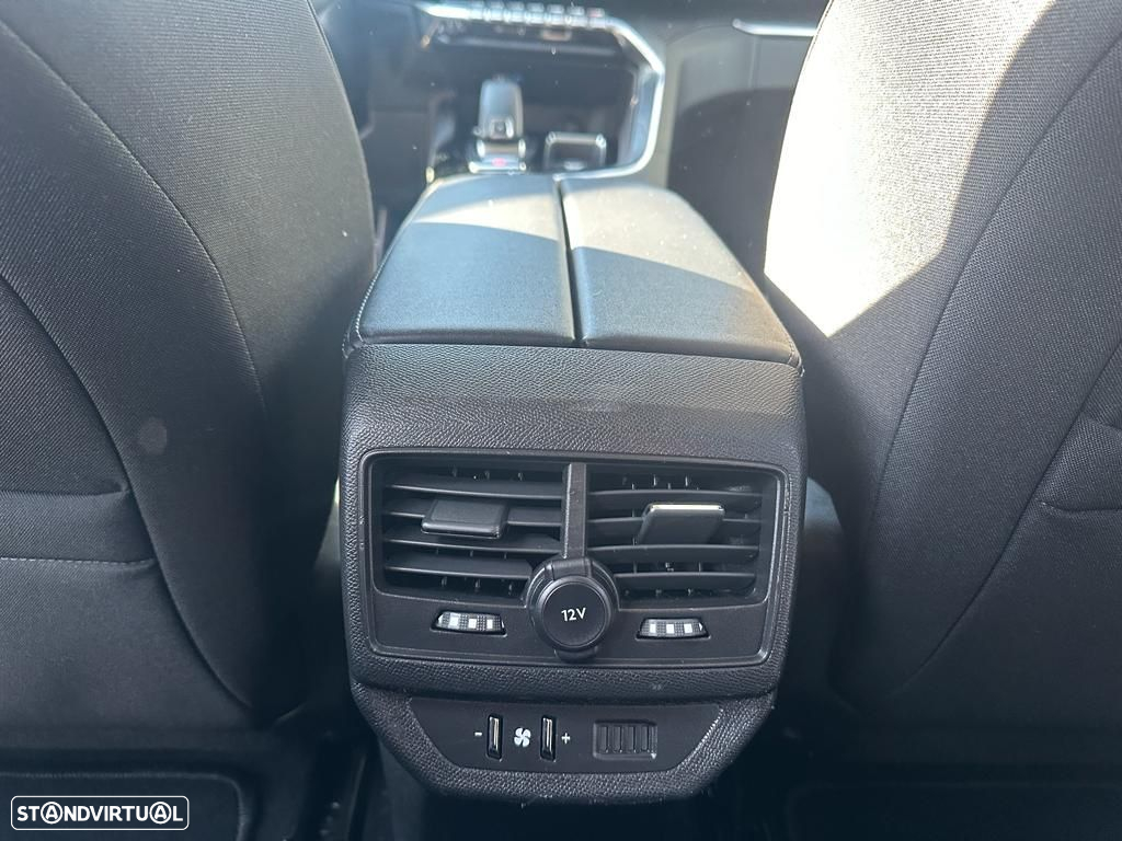 Peugeot 5008 1.2 PureTech Allure Pack EAT8 - 12