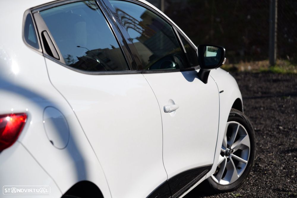 Renault Clio TCe 120 EDC Limited - 17