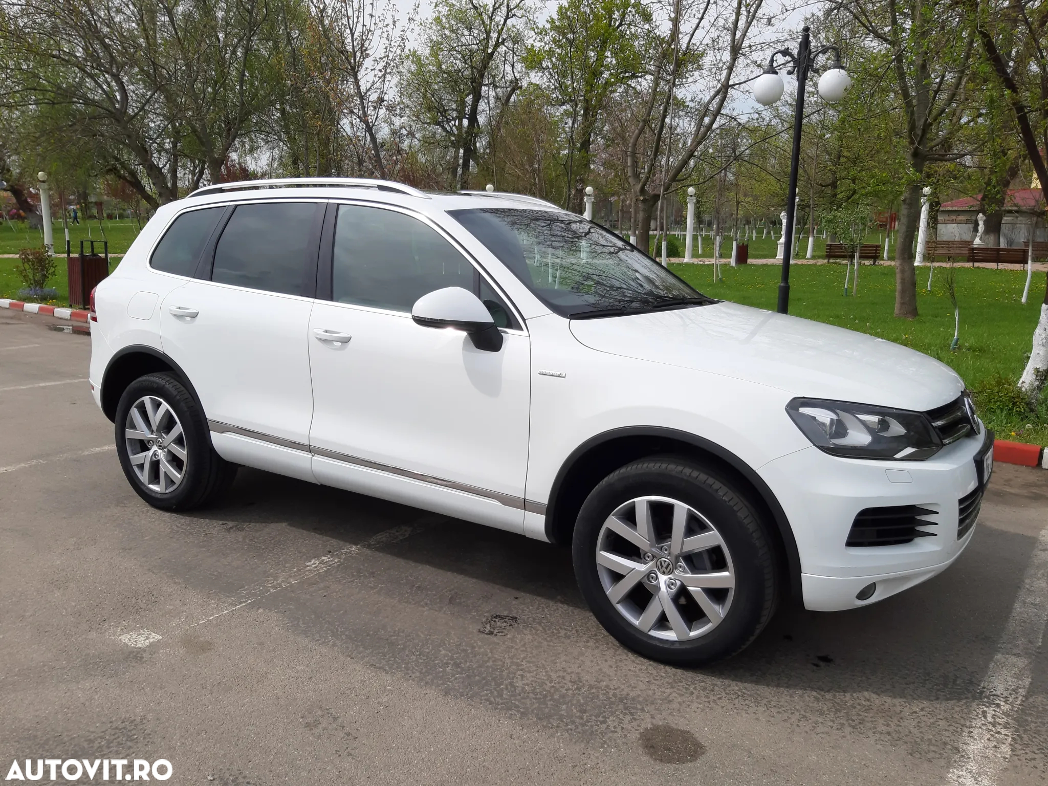 Volkswagen Touareg 3.0 V6 TDI BMT - 10