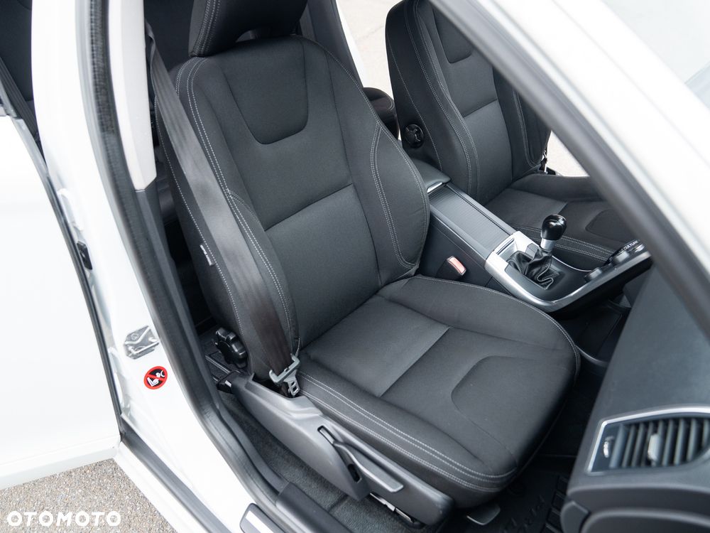 Volvo XC 60 D3 Momentum - 30