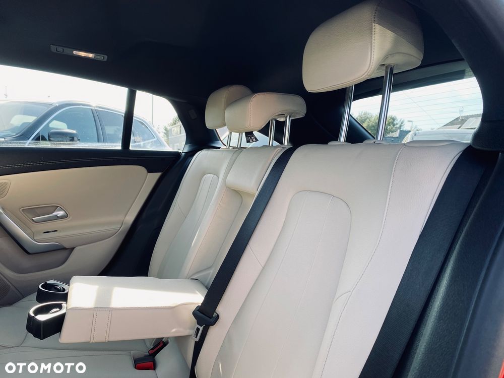 Mercedes-Benz CLA 200 d 8G-DCT Special Edition - 26