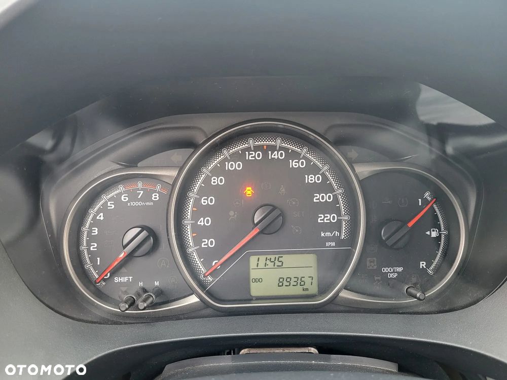 Toyota Yaris 1.0 Active - 11