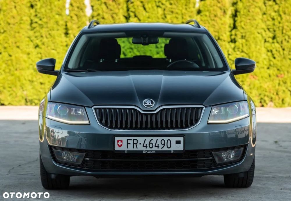 Skoda Octavia 1.8 TSI (Green tec) 4x4 DSG Style - 4