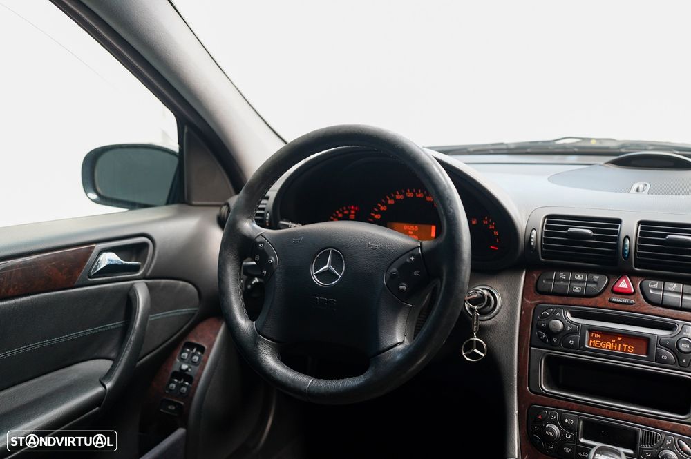 Mercedes-Benz C 220 - 15