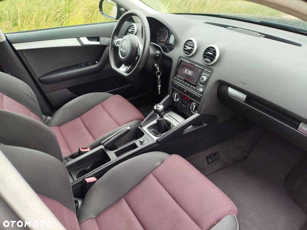 Audi A3 Sportback - 9