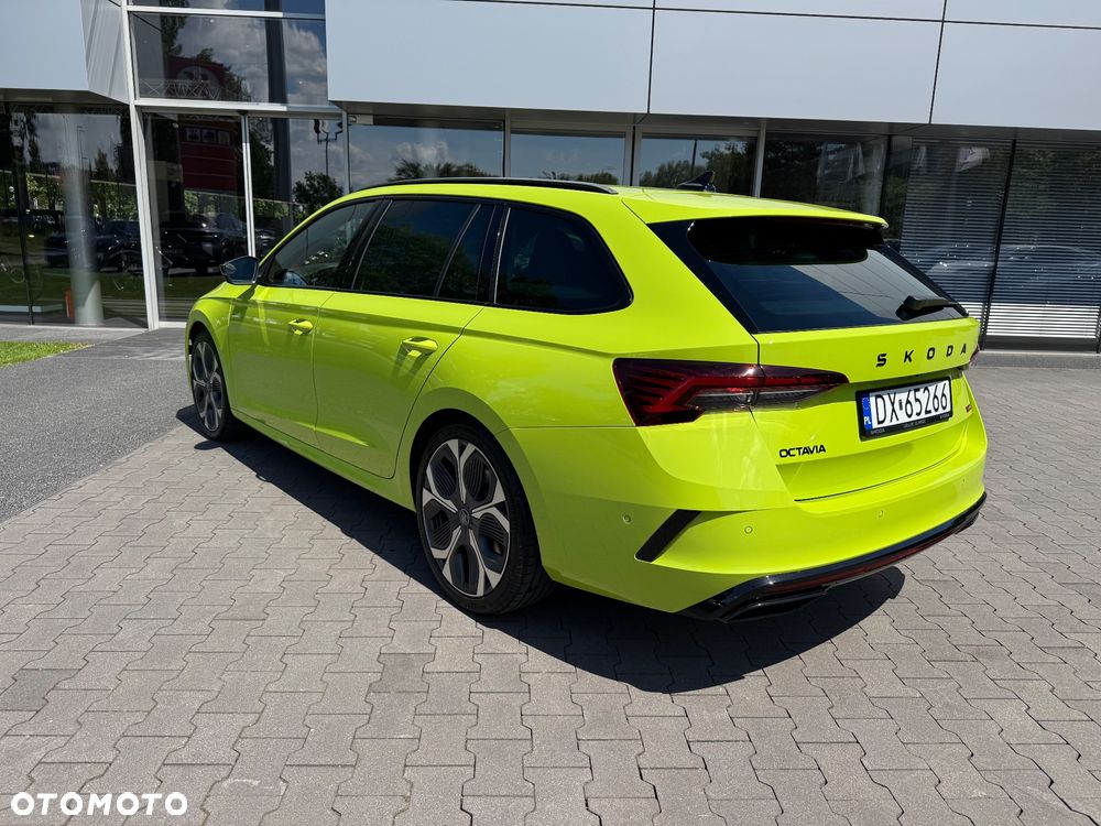 Skoda Octavia 2.0 TSI RS DSG - 8
