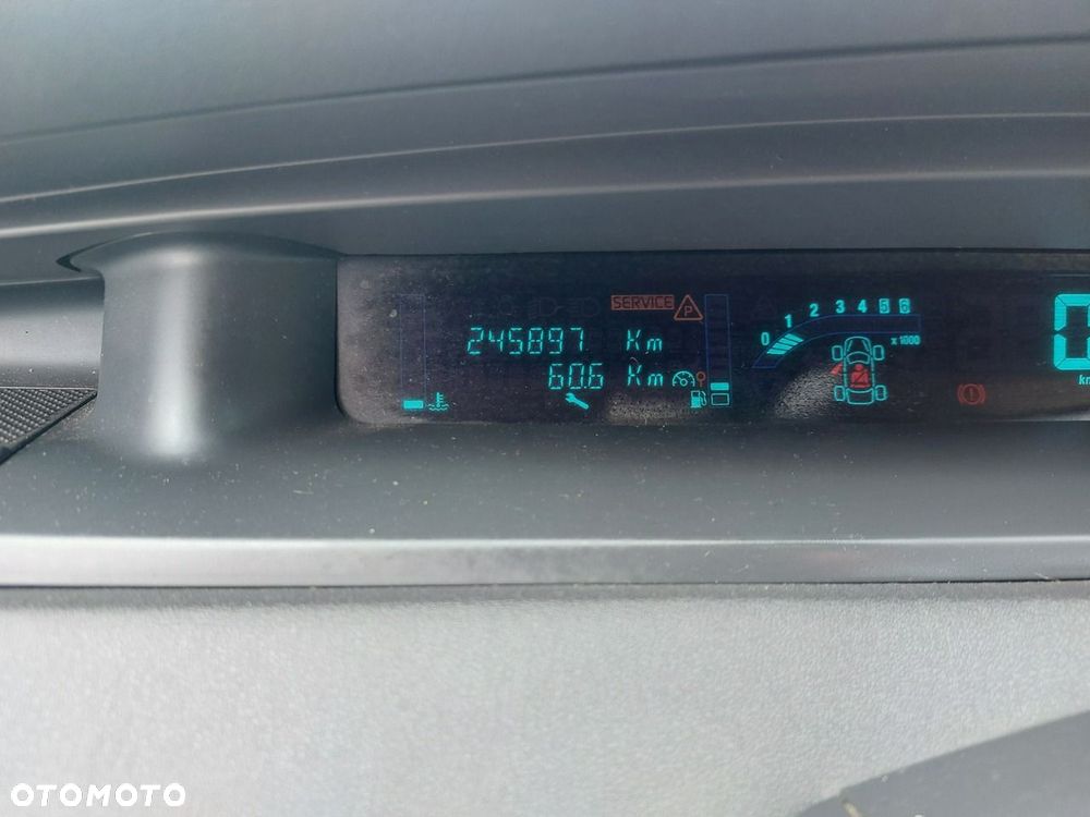 Renault Grand Scenic - 20