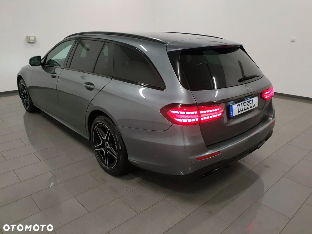 Mercedes-Benz Klasa E 300 de 4Matic 9G-TRONIC AMG Line - 4