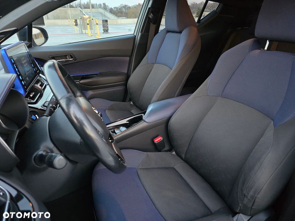 Toyota C-HR 1.2 T Dynamic - 10