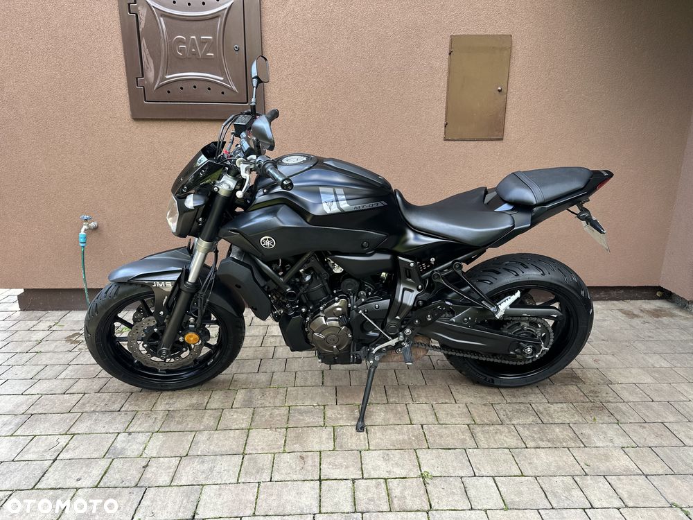 Yamaha MT - 28