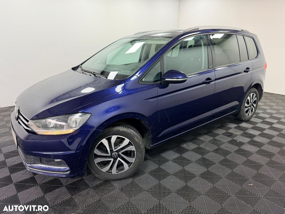 Volkswagen Touran 2.0 TDI SCR DSG ACTIVE - 6