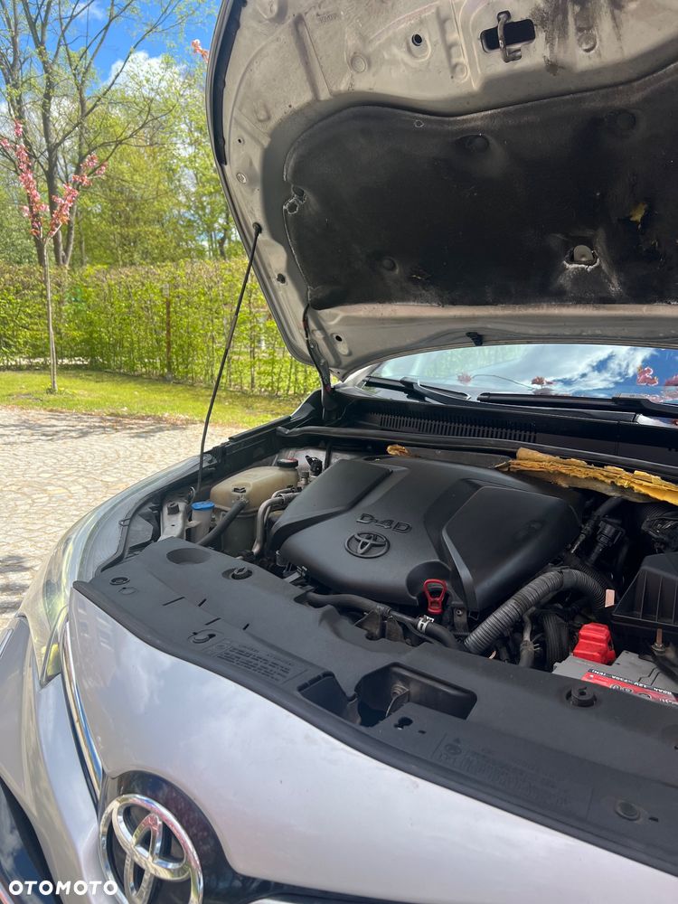 Toyota Avensis 2.0 D-4D Prestige - 13