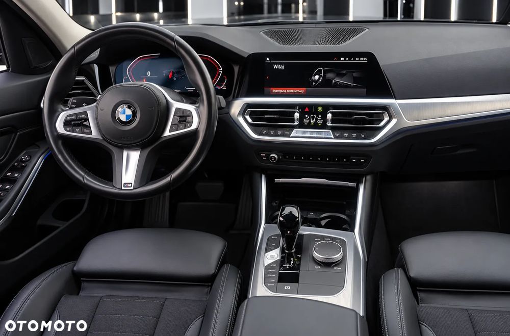 BMW Seria 3 318i M Sport - 6