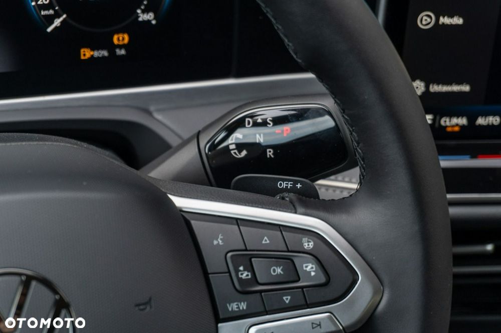 Volkswagen Passat - 19