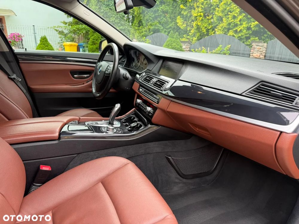 BMW Seria 5 520d - 17