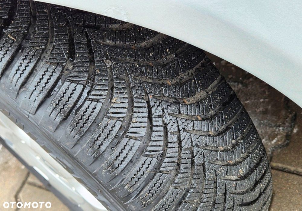 Volkswagen Golf Plus - 11