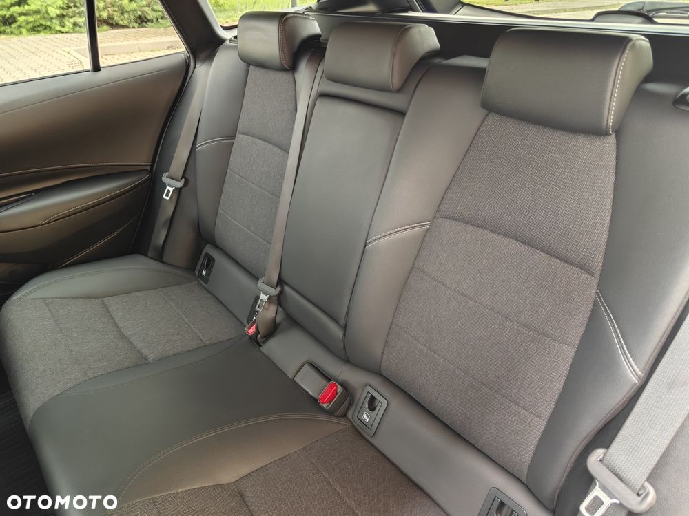 Toyota Corolla 2.0 Hybrid Comfort - 21
