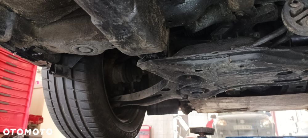 Suzuki SX4 1.6 GLX / Comfort - 32