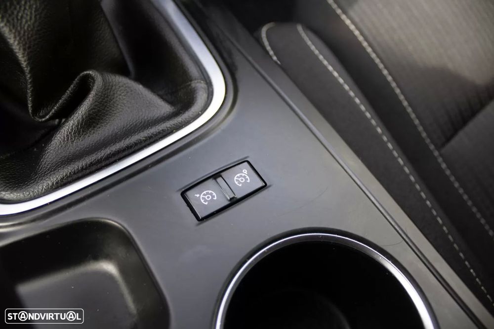 Renault Mégane Sport Tourer 1.5 Blue dCi Zen - 24