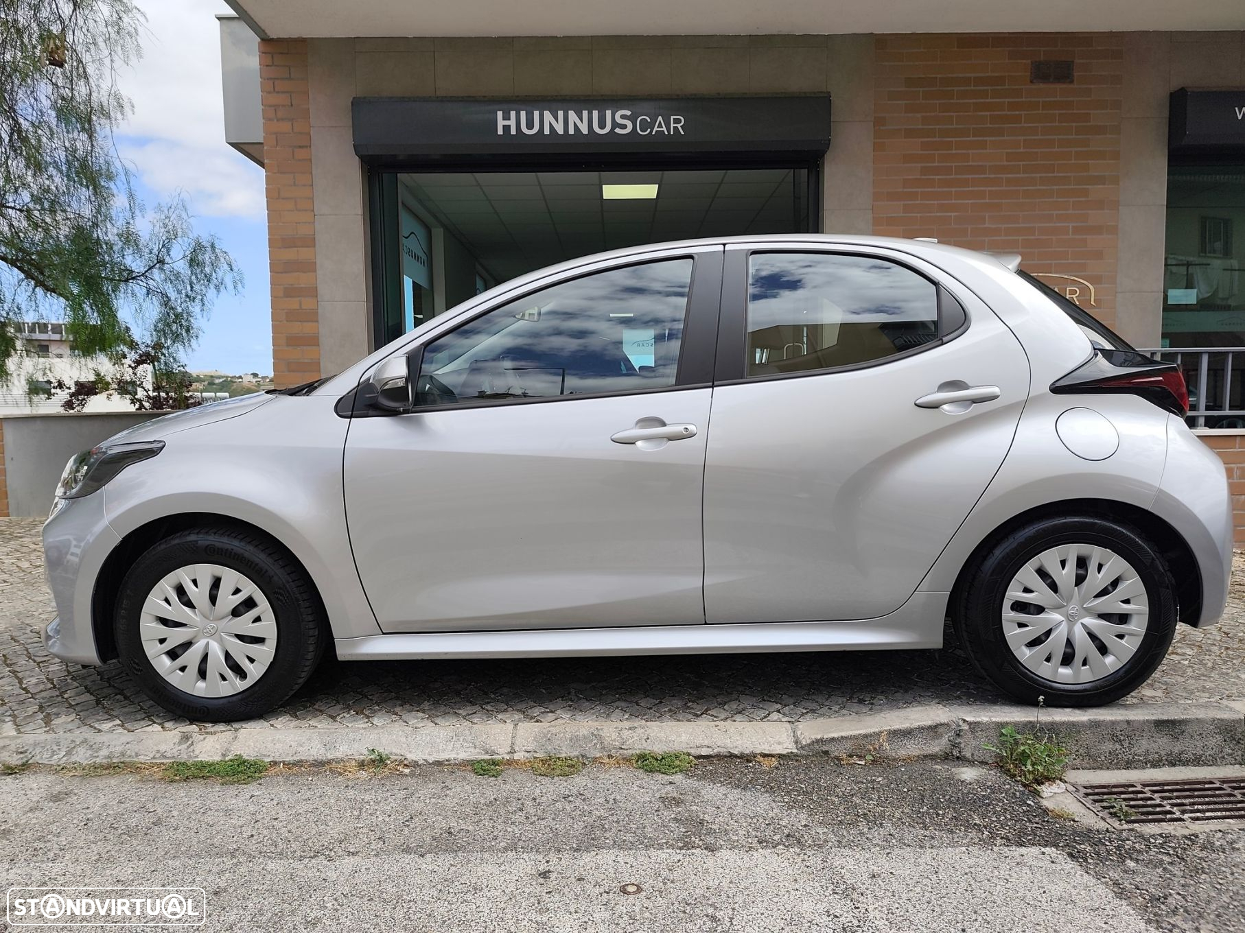 Toyota Yaris - 10