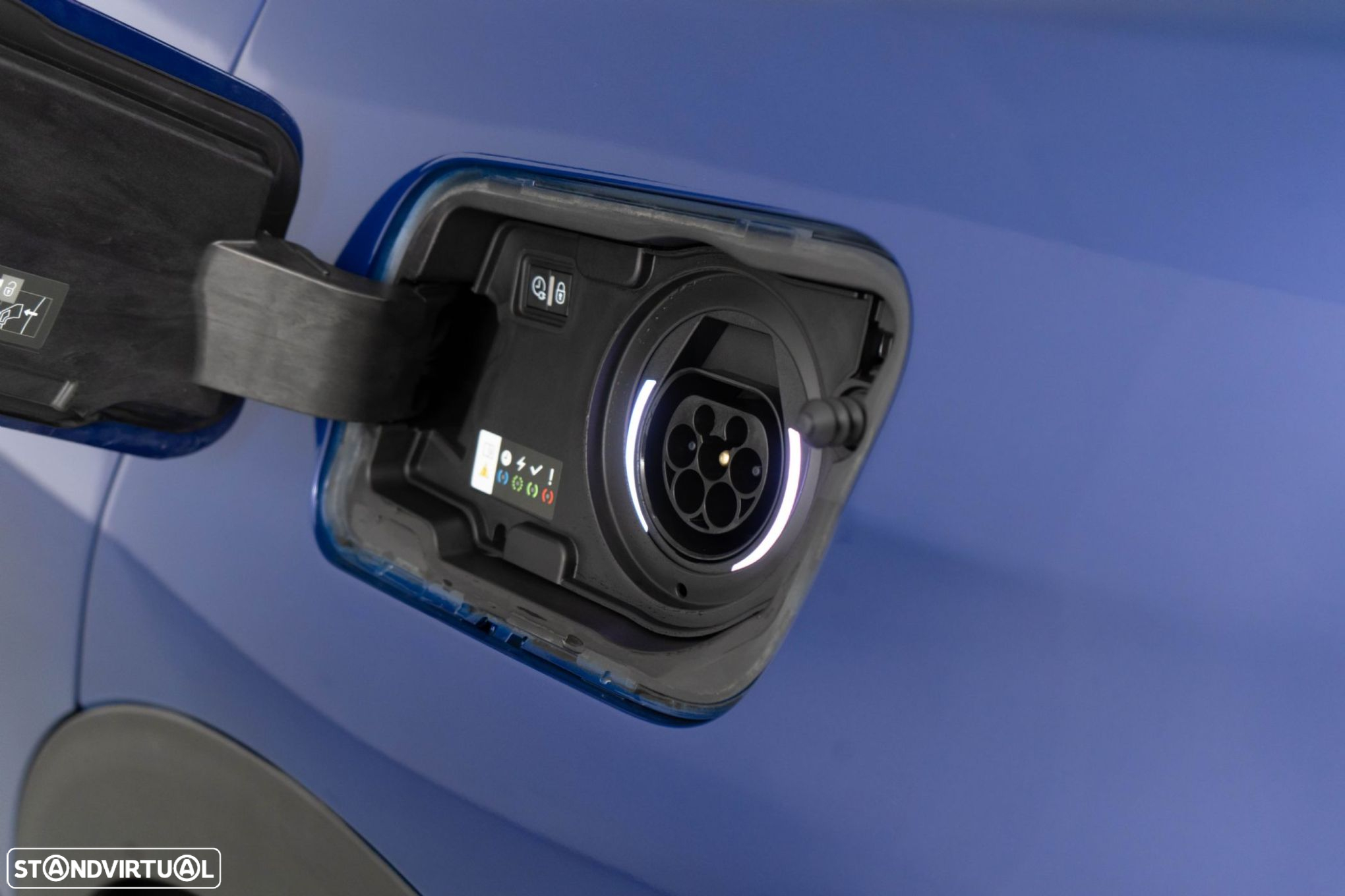 Peugeot 3008 1.6 Hybrid Allure e-EAT8 - 19