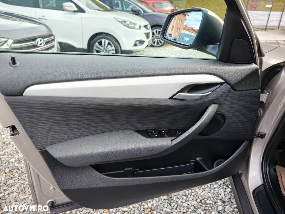 BMW X1 xDrive18d Sport Line - 22