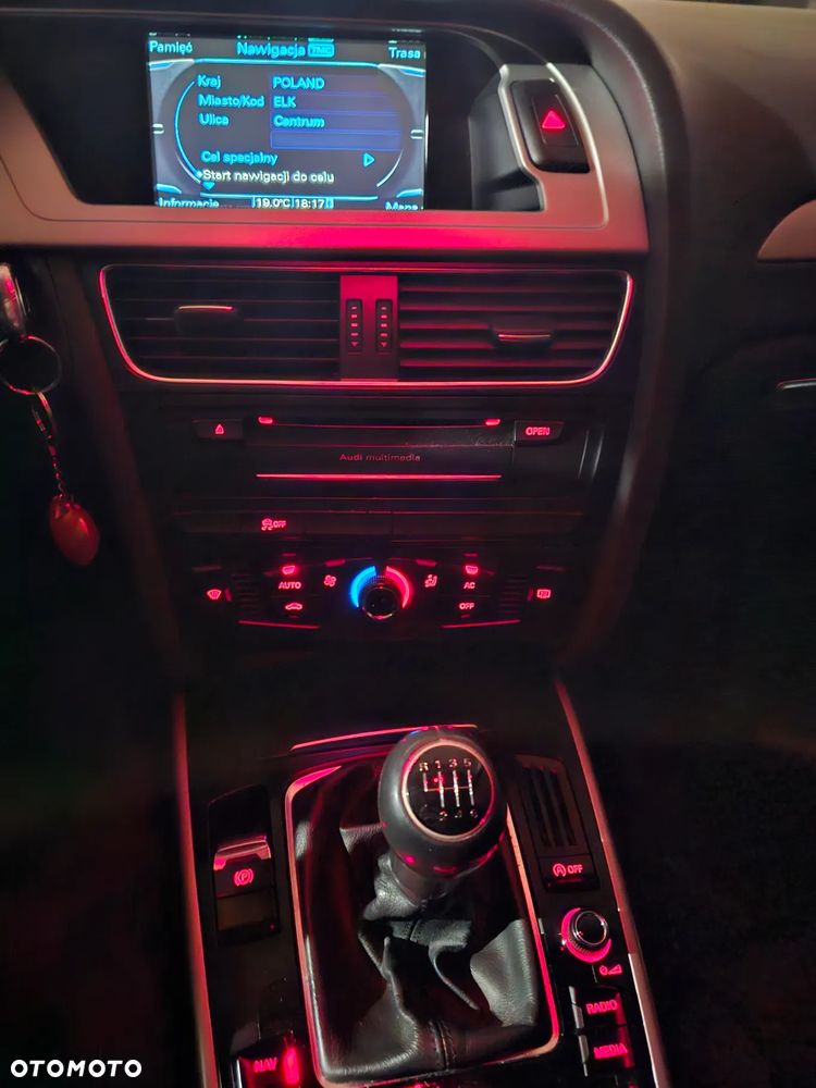 Audi A4 Avant 2.0 TDI - 10