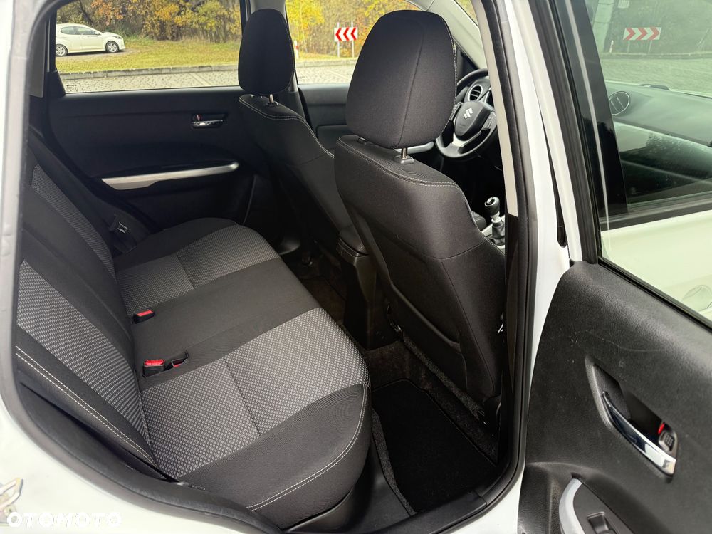 Suzuki Vitara 1.6 DDiS (4x4) Allgrip Comfort+ - 10