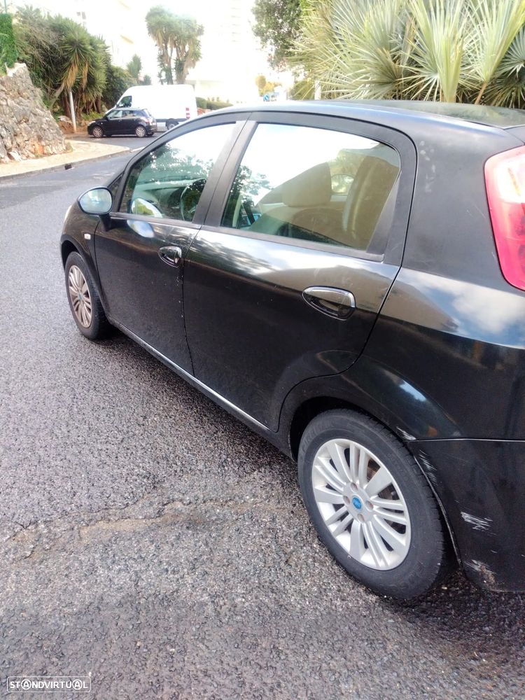 Fiat Grande Punto - 4