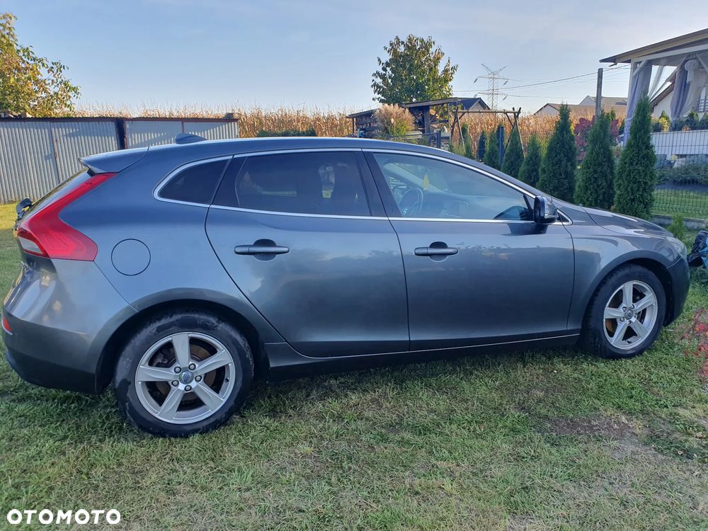 Volvo V40 - 21