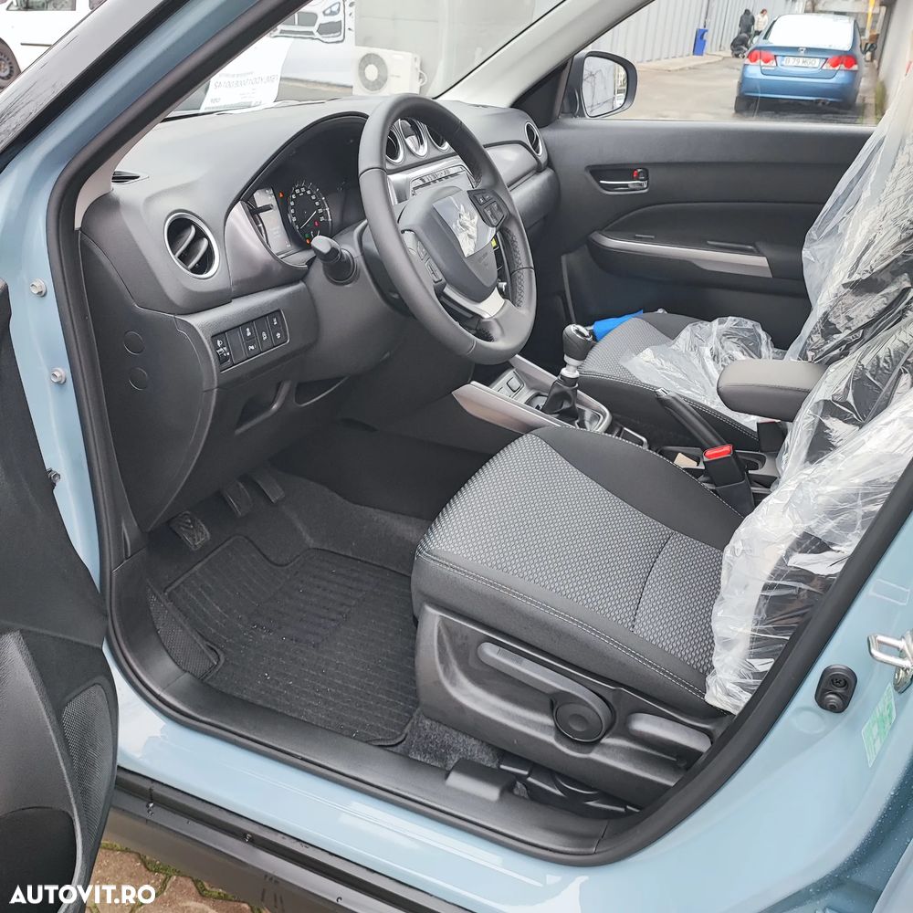 Suzuki Vitara 1.4 Boosterjet MHEV Passion - 9