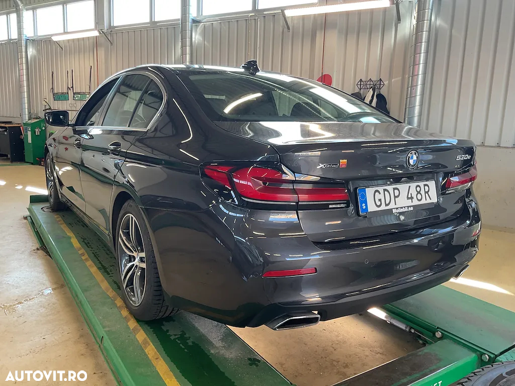 BMW Seria 5 530e xDrive AT PHEV - 2