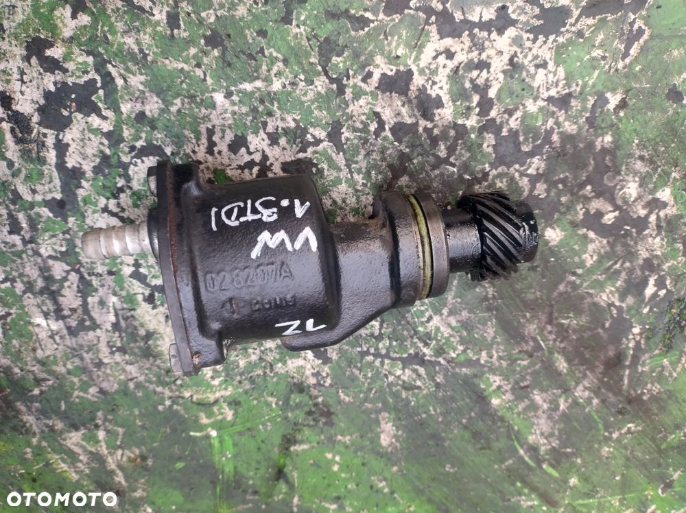AUDI VW T4 passat golf III 1,9TDI vacum pompa 028207A - 1
