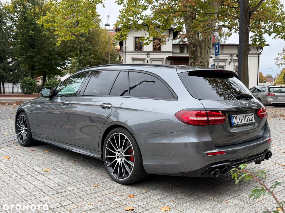 Mercedes-Benz Klasa E AMG 53 4-Matic+ - 4