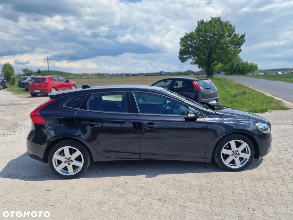 Volvo V40 D3 Geartronic Momentum - 8