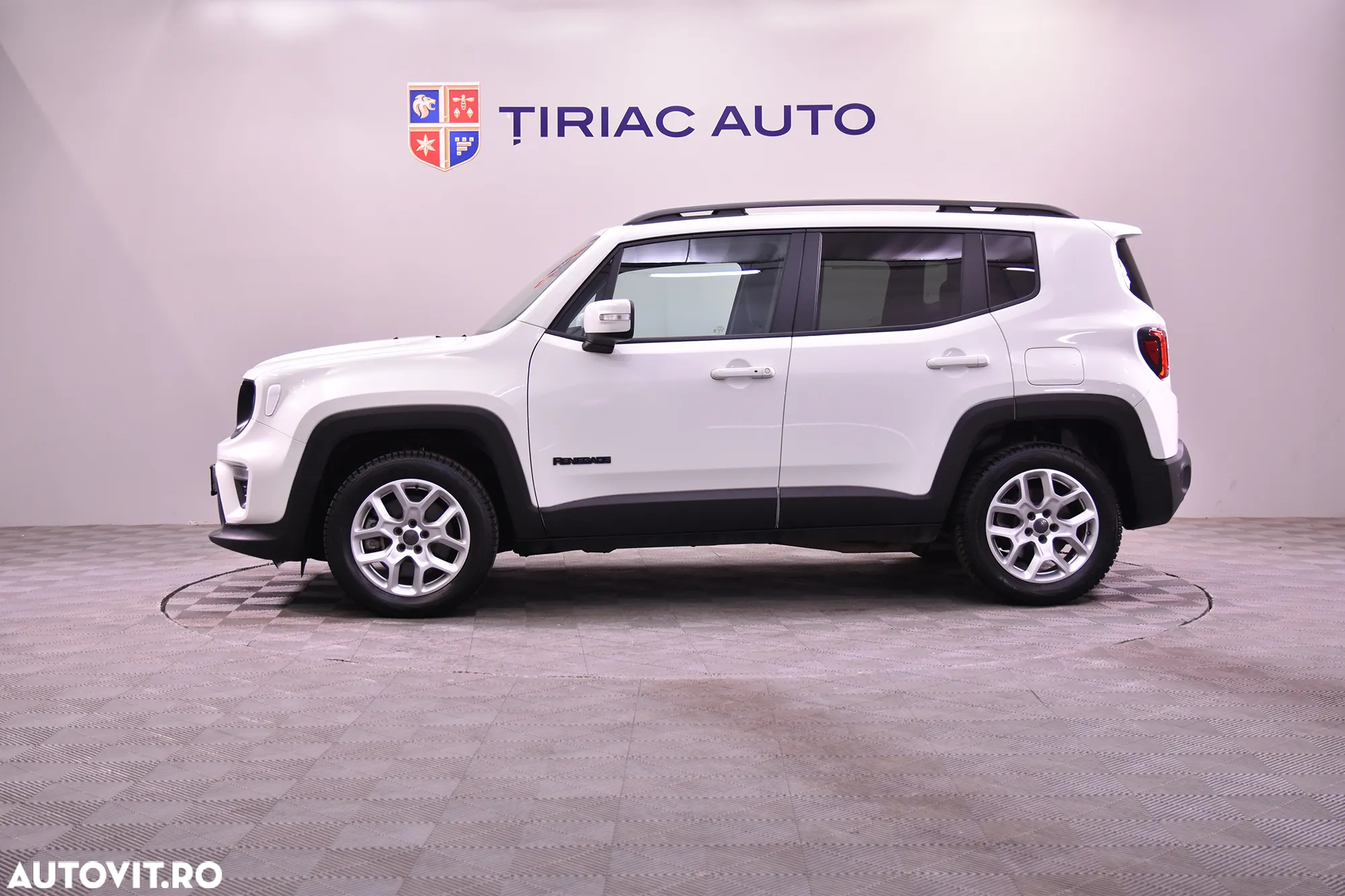 Jeep Renegade - 2