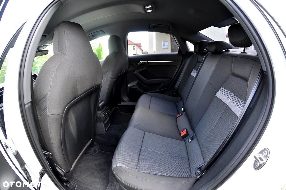 Audi A3 Limousine 35 TFSI S tronic S line - 34