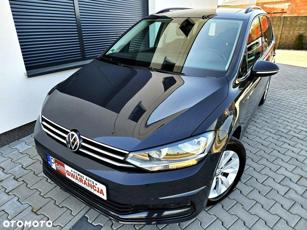 Volkswagen Touran - 31