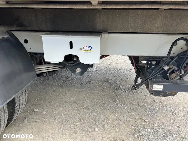 Renault Master skrzynia z windą na bliźniakach 2,3 Dci 163 KM - 28