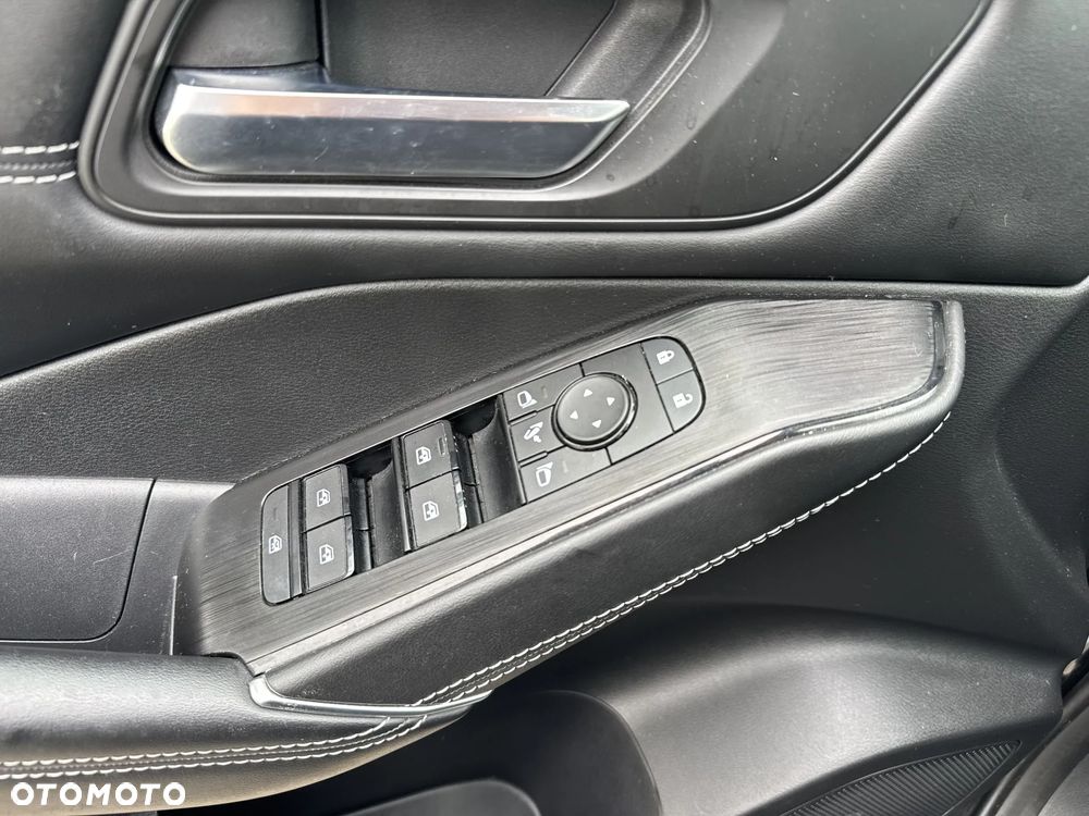 Nissan Qashqai 1.3 DIG-T MHEV N-Connecta - 25
