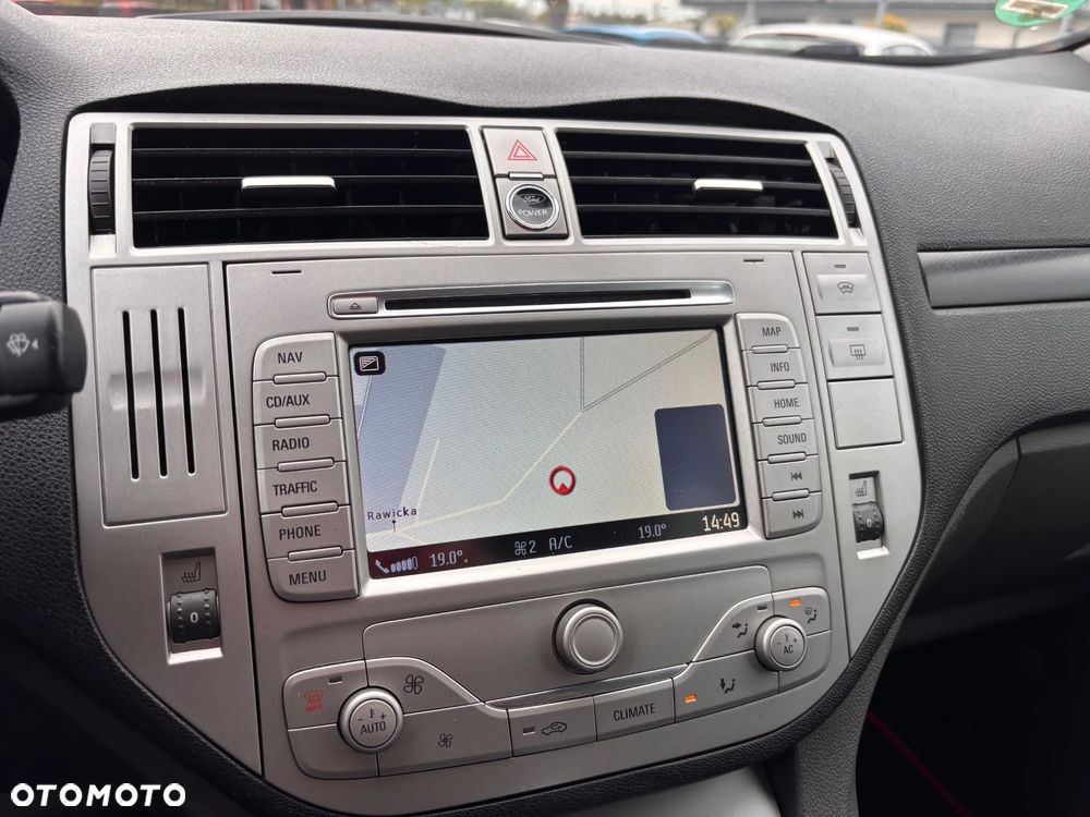 Ford Kuga 2.0 TDCi 2x4 Champions Edition - 10