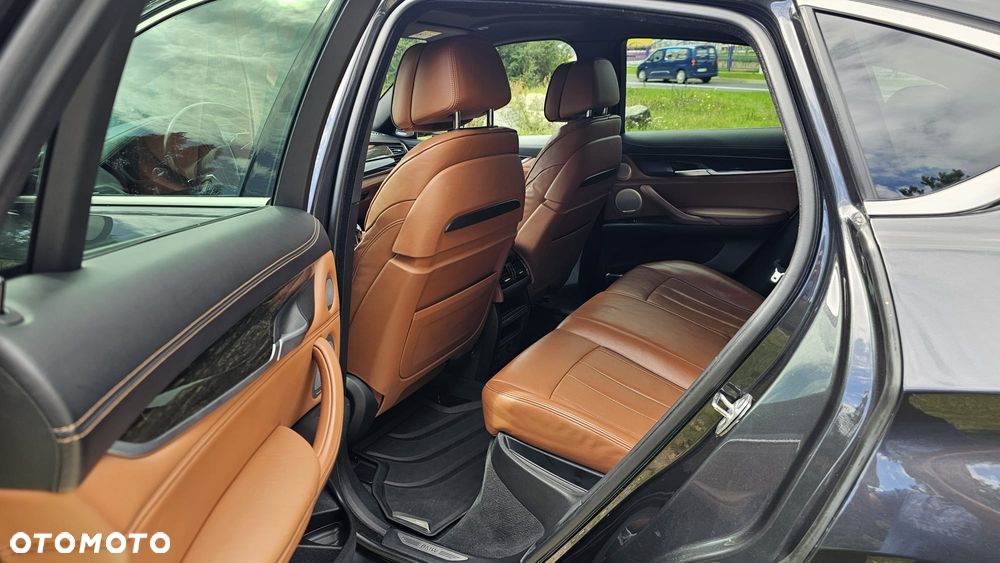 BMW X6 xDrive40d - 19