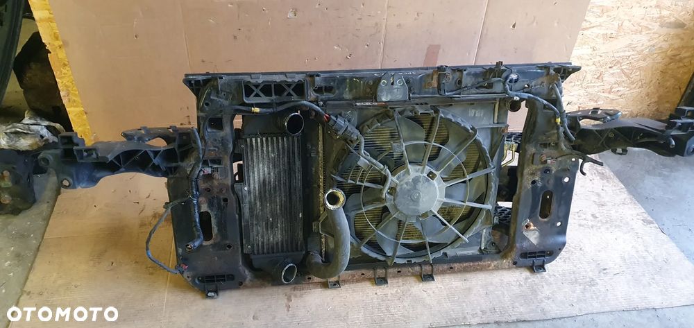 Pas przedni wzmocnienie chłodnice kompletny Kia Sportage III 2.0 CRDI - 7