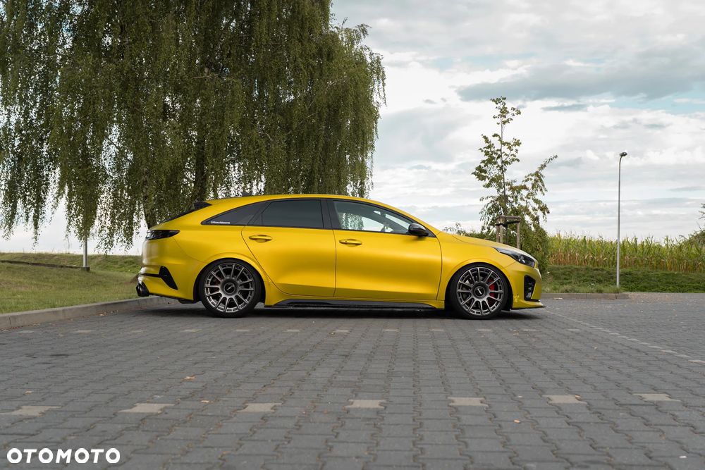 Kia ProCeed 1.6 T-GDI GT DCT - 9