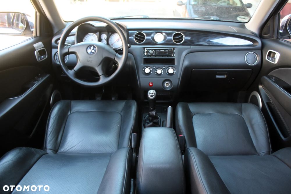 Mitsubishi Outlander 2.0 Sport 4WD - 8