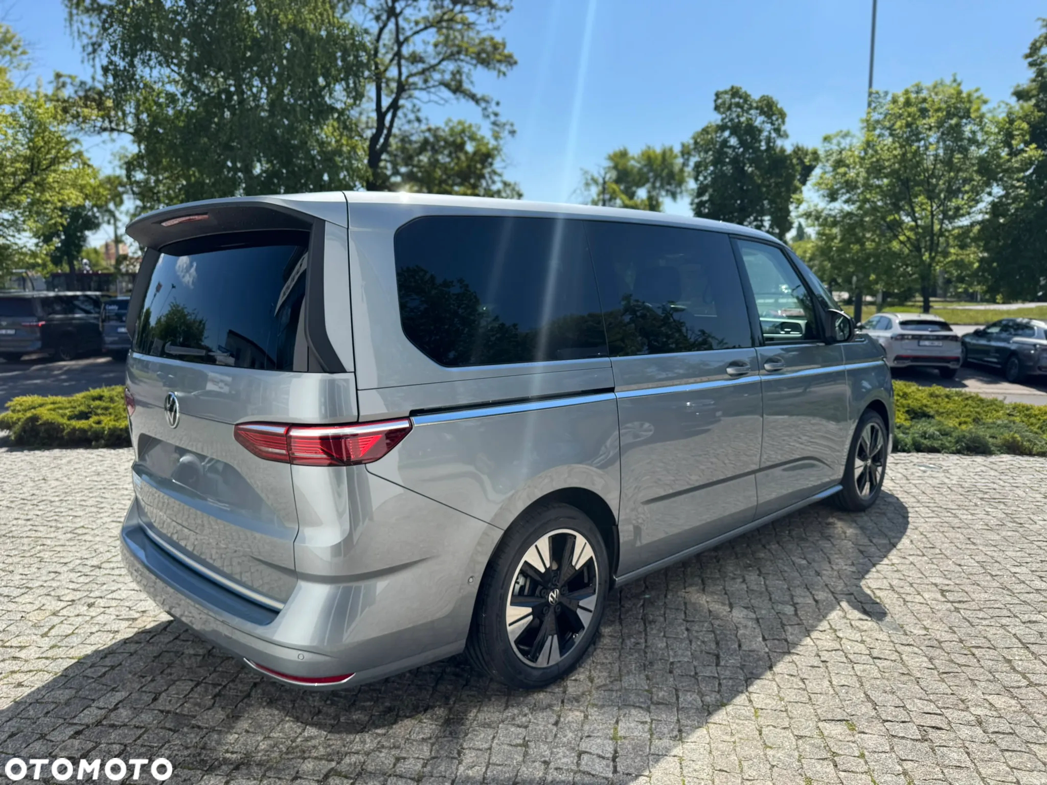 Volkswagen Multivan 2.0 TDI L2 Life DSG - 5