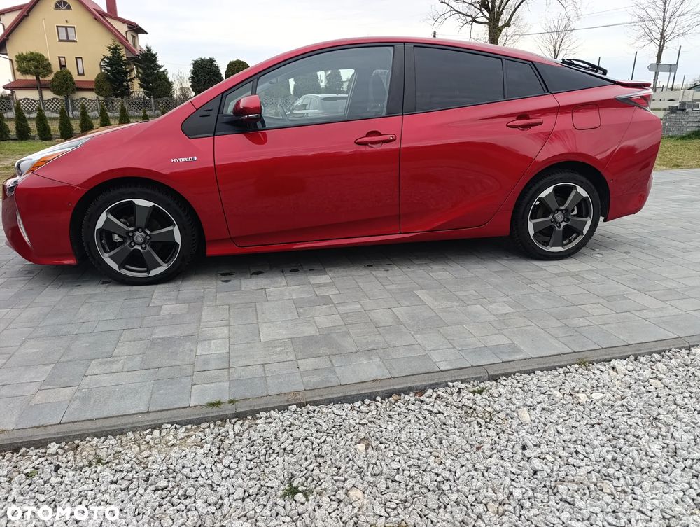 Toyota Prius Hybrid Executive - 4