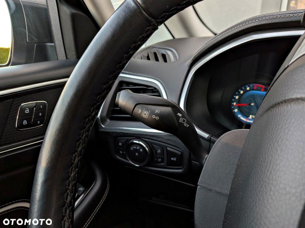 Ford S-Max - 27